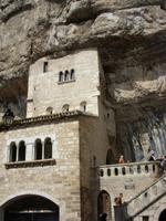 Tag 5 - 2 - Rocamadour - Gottesgebäude um den Place St-Amadour (2)