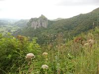 Tag 8 - 4 - Fotostopp am Col de Guéry mit Blick auf Roche Tuiliere und Roche Sanadoire (3)