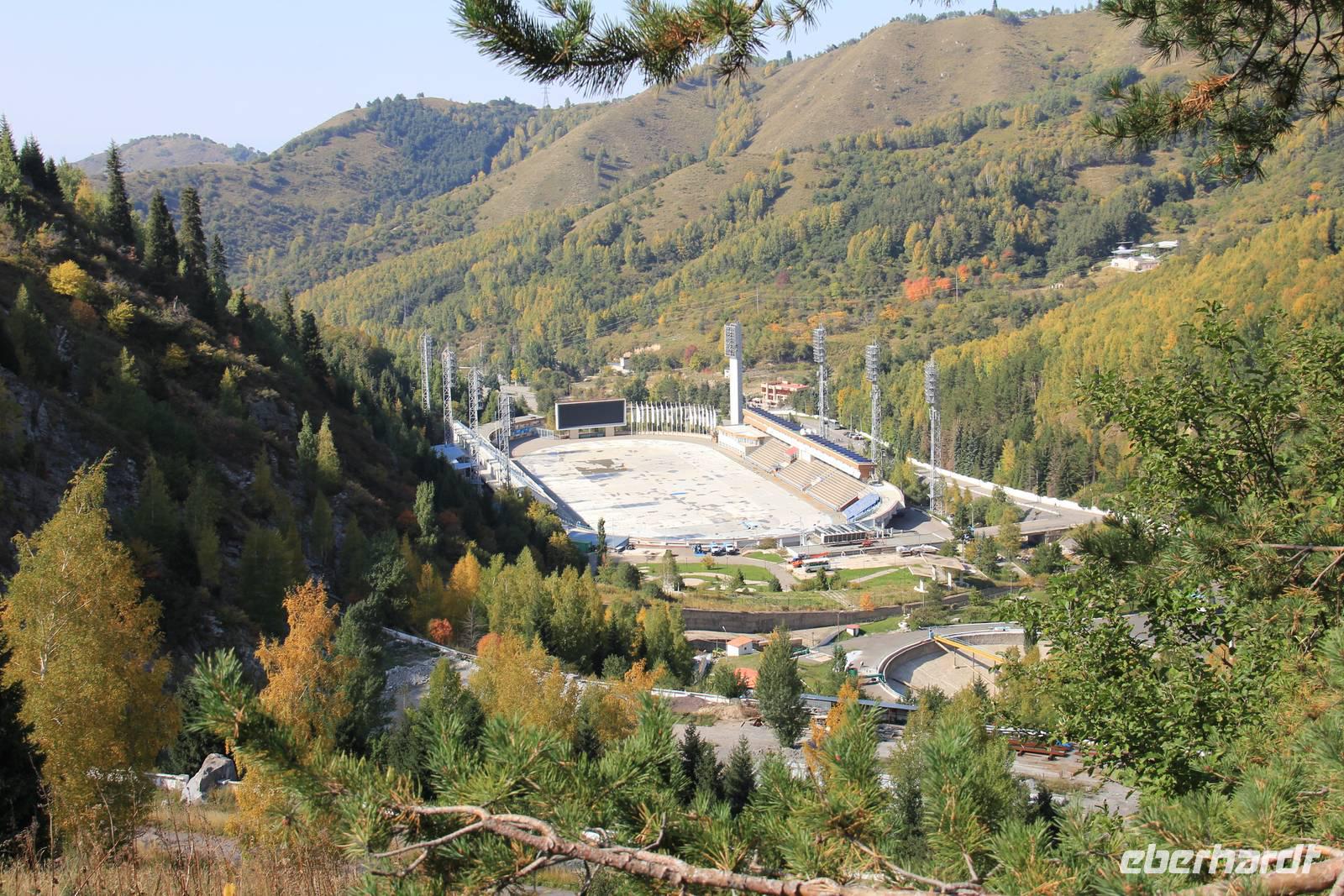 Medeo - Blick auf das Eisstadion