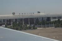 Ankunbft am Flughafen Andijan
