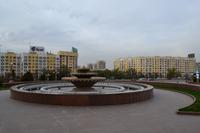 Kasachstan - Springbrunnen vor dem Park der Präsidenten in Almaty