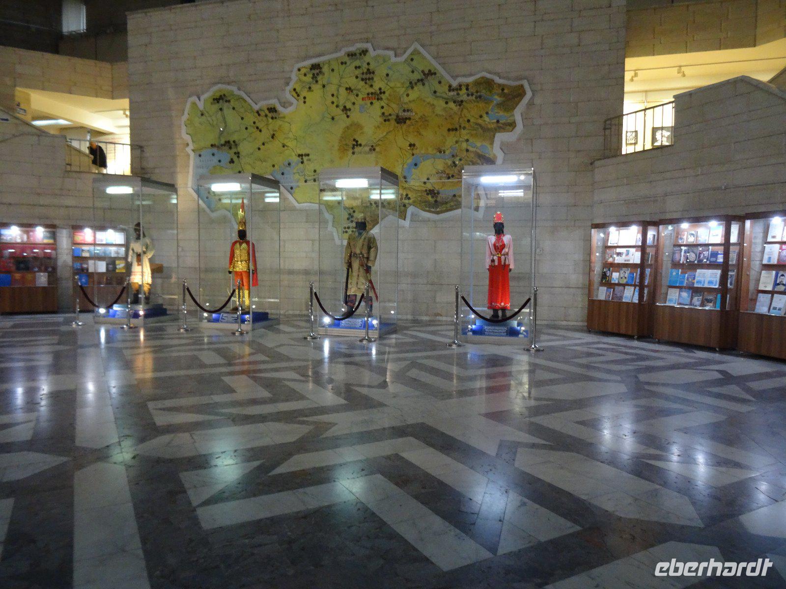 Im Zentralmuseum in Almaty