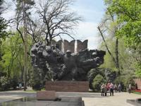Denkmal an 28 Gardisten im Panfilow-Park in Almaty