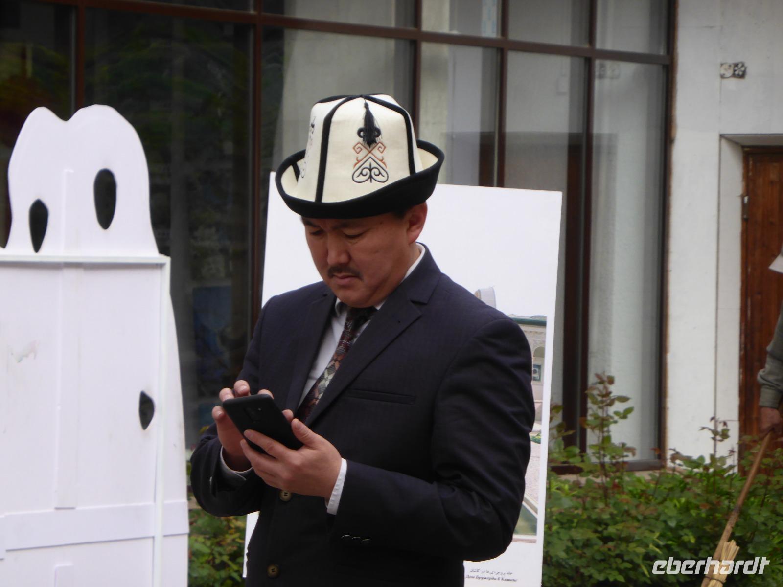 Kirgisische Kopfbedeckung des Mannes - Ak Kalpak