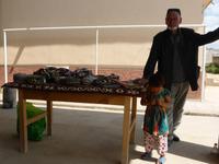 Unser Gastgeber mit dem Enkelkind