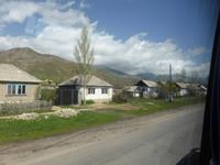 typische Häuser in den Dörfern, Kirgistan