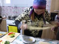 Kochkurs-Lagman: Zubereitung der langen Nudeln