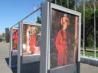 traditionelle kirgisische Kleidung