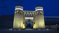Stadttor am Abend - Khiva
