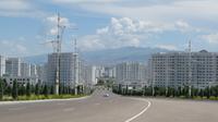 leere Straßen in der leeren Hauptstadt Aschgabat