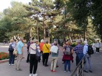 Stadterkundungstour durch Almaty: hier sind wir im Panfilow-Park