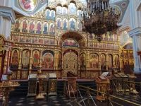 Stadterkundungstour durch Almaty: orthodoxe Himmelsfahrt-Kathedrale