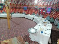 Speiseraum im Jurtencamp