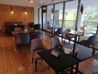 Frühstücksraum im Hotel in Naryn (Grand Khan-Tengri)