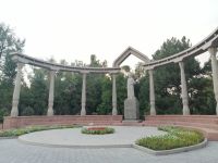 Stadtrundgang durch Bischkeck, Kurmanjan Datka-Denkmal