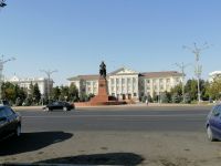 Stadtrundgang durch Taraz, zentraler Platz