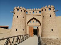 Besichtigung des Freilichtmuseums Otrar, Tor 