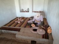 Besichtigung des Freilichtmuseums Otrar, Produktionsstätte für Handwerker