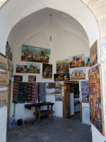 Barak-Khan-Medrese, Souvenirgeschäfte im Hof