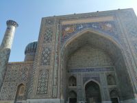Registan-Platz in Samarkand, Scher-Dor-Medresse
