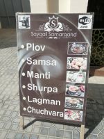 einheimische Spazialitäten auf dem Weg zur Bibi-Khanim-Moschee