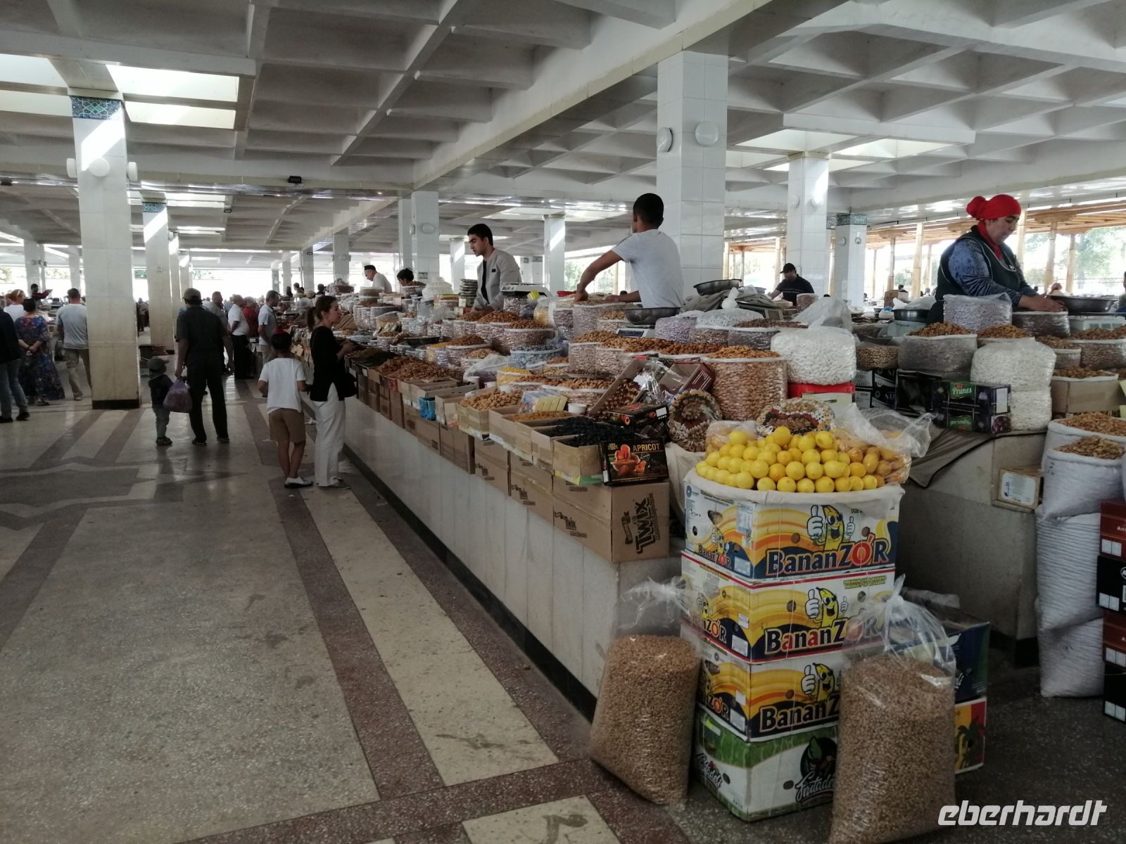 Buntes Treiben auf dem Siab-Basar, Samarkand