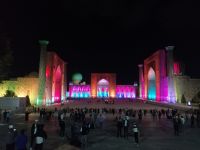Registan bei Nacht, Samarkand