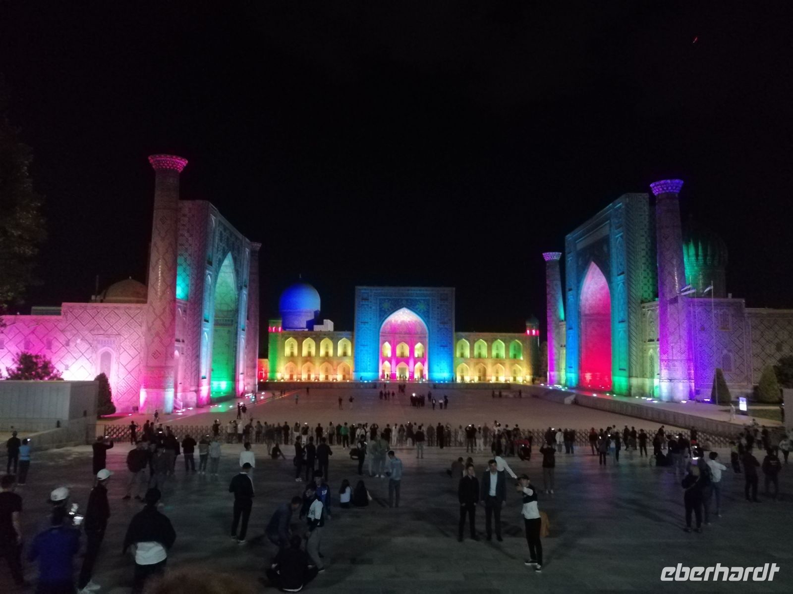 Registan bei Nacht, Samarkand