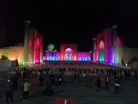 Registan bei Nacht, Samarkand