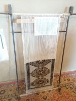 kurze Tee-Pause bei einer Lehrer-Familie, die auch einer Teppichweberei betreibt