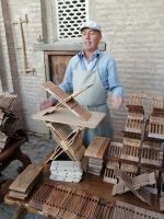 Stadtrundgang durch Chiwa, Vorführung in einer Holzwerkstatt
