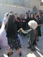 Stadtrundgang durch Chiwa, Hochzeitgesellschaft