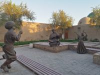 Spaziergang durch Chiwa abends