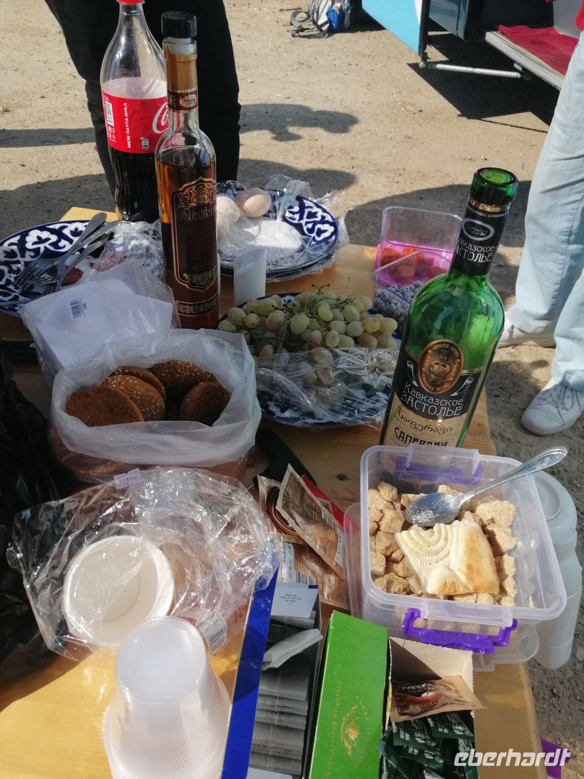 Picknick unterhalb von Ayaz-Kala