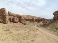 Wanderung im Charyn-Canyon im Tal der Schlösser