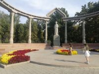 Kurmanzhan Datka Statue, Bischkek