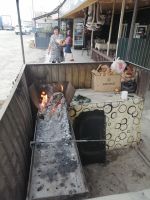 Mittagspause mit Lamm-Schaschlik auf dem Weg nach Taraz