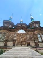 Besichtigung der russisch-orthodoxen Holzkirche, Karakol