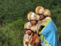 Kasachische Familie am Fluß im Charyn &ndash; &copy; Andrey Kulikov (Eberhardt TRAVEL)