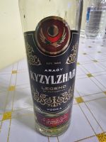 Vodka Kyzylzhar: unser erster Abend in Karakol &ndash; &copy; Andrey Kulikov (Eberhardt TRAVEL)