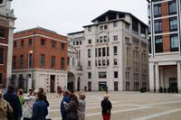 Die Neubauten passen sich dem Renaissance-Stil des Temple Bar Gate an.