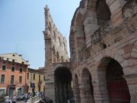 Der äußere Ring der Arena di Verona.