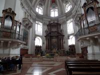 Altar im Dom 