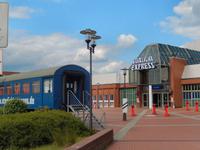 Blick vom Bochumer Ramada-Hotel hinüber zum Starlight-Express-Theater