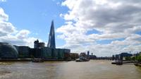 072 London, Blick von der Themsebrücke zu Rathaus und Shard-Tower