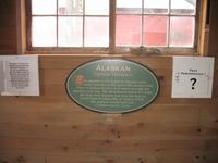 Besuch der Hoonah Packing Co.Konservenfabrik in Icy Strait Point