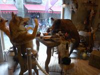 Baltikum, Tallinn, im Restaurant gehts zu.....