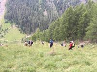 137 Wanderung zu den Saent-Wasserfällen