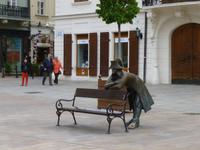 Der Napoleaner lauscht die Gespräche der Liebespäarchen