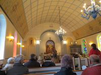 In der Kirche von Flateyrí